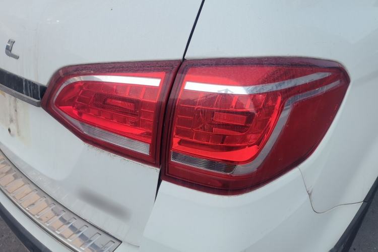 Used Haval H6 2015 Sport Edition 1.5T Automatic Two-Wheel Drive Luxury Model
