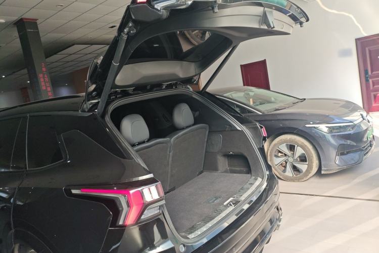 Used Lynk & Co 09 EM-P 2021 2.0T PHEV Halo Six-Seater
