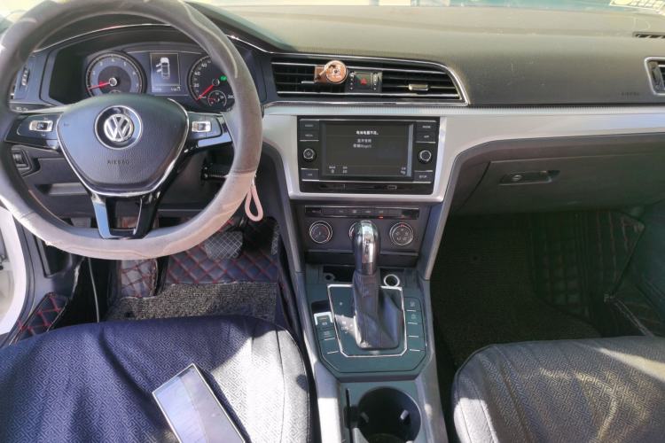 Used Volkswagen Lamando 2019 230TSI DSG Fashion Edition China V Standard