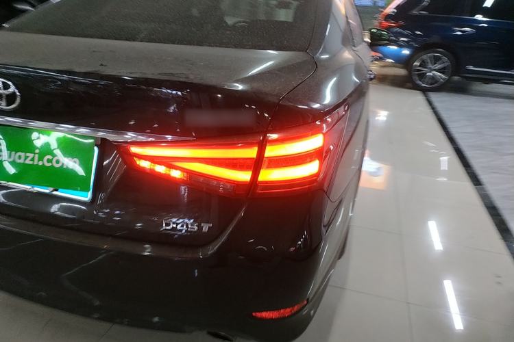 Used Toyota Crown 2018 2.0T Fashion Edition
