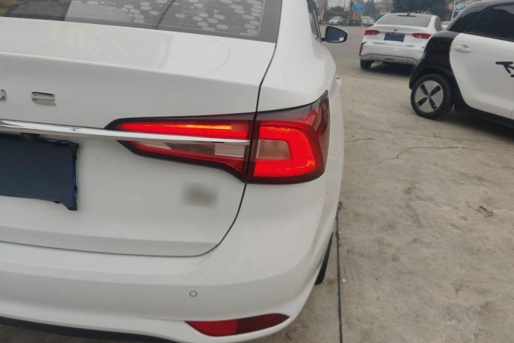 Used Roewe i5 2020 1.5L Manual 4G Connect Leehao Flagship Edition
