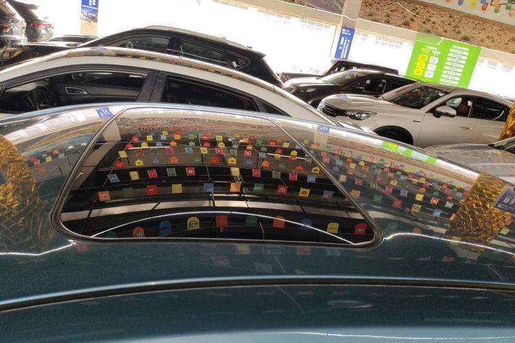 Used Toyota Corolla 2016 Dual-Engine 1.8L E-CVT Elite Edition
