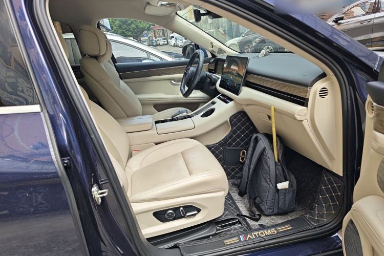 Used Hima AITO M5 2022 Extended-Range Four-Wheel Drive Performance Version
