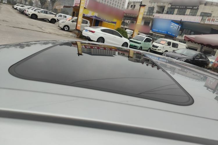 Used Toyota Avalon 2019 2.0L Luxury Edition China VI Standard
