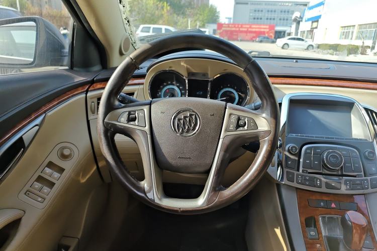 Used Buick LaCrosse 2012 2.4L SIDI Elegant Edition
