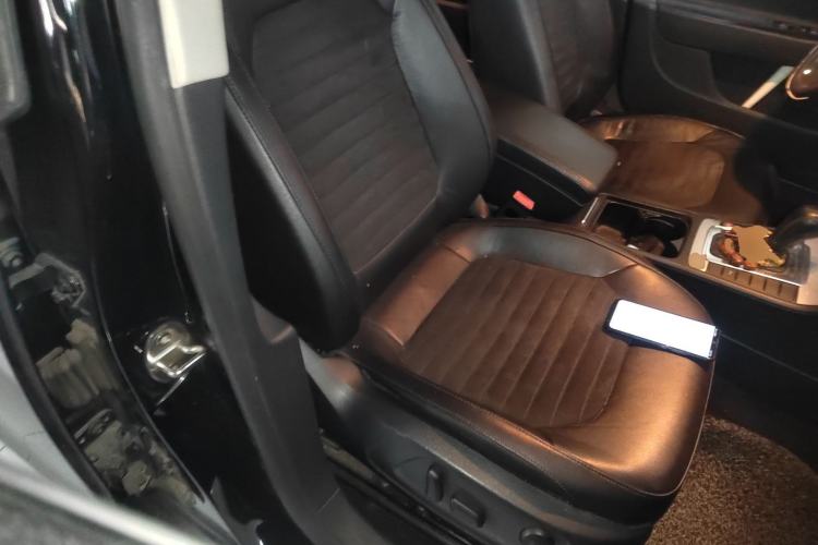 Used Volkswagen Magotan 2016 1.8TSI Luxury Comfort Model
