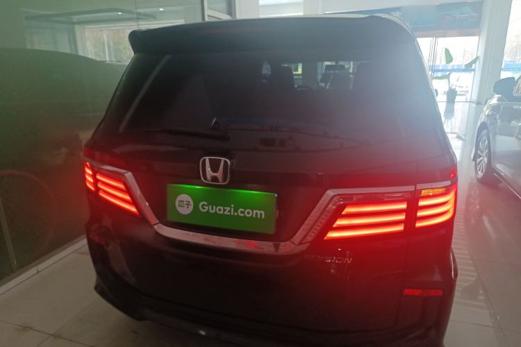 Used Honda Elysion 2016 2.4L Style Edition