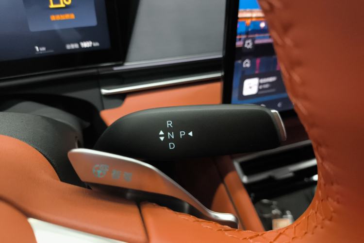 Used BYD Tang L 2025 DM 175KM Drone Player Edition
