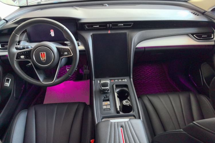 Used Hongqi H5 2025 2.0T Automatic Flag Edition – 500 000 Units Commemorative Version
