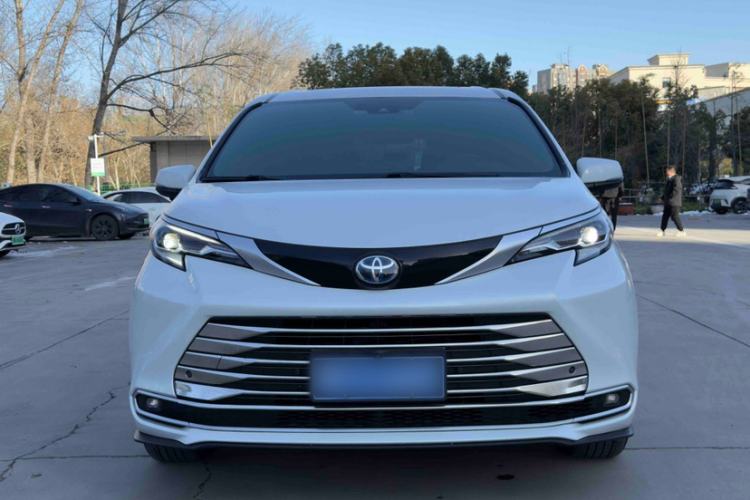 Used Toyota Sienna 2021 2.5L Hybrid Ultimate Edition
