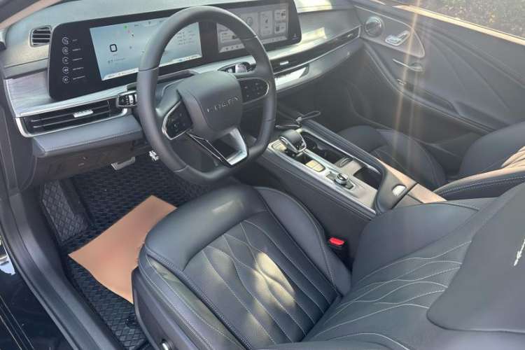 Used Chery Arrizo 8 2023 High-Performance Edition 2.0T DCT Powerfully Equipped
