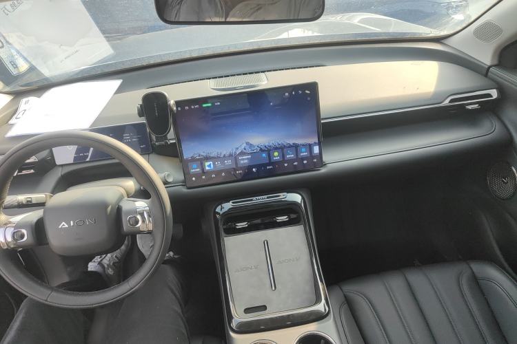 Used AION V 2024 Aion Tyrannosaurus 650 Smart Premium Edition