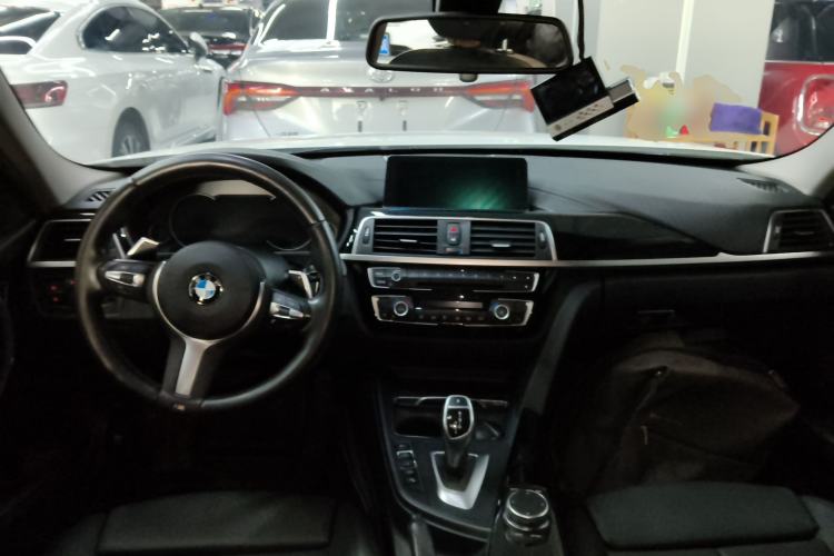 Used BMW 3 Series 2018 320Li Leading Model M Sport Package
