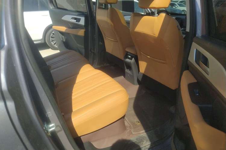 Used Haval H5 2023 2.0T Automatic Two-Wheel Drive LinkedIn Gasoline
