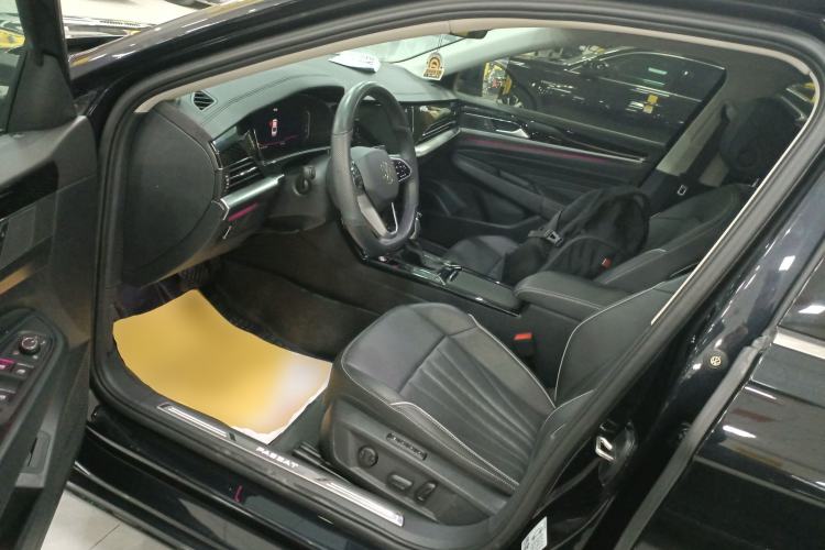 Used Volkswagen Passat 2024 380TSI Luxury Edition
