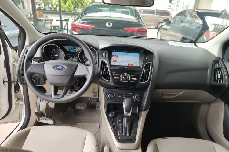 Used Ford Focus 2018 Sedan Classic 1.6L Automatic Comfort Plus Smart Drive Version
