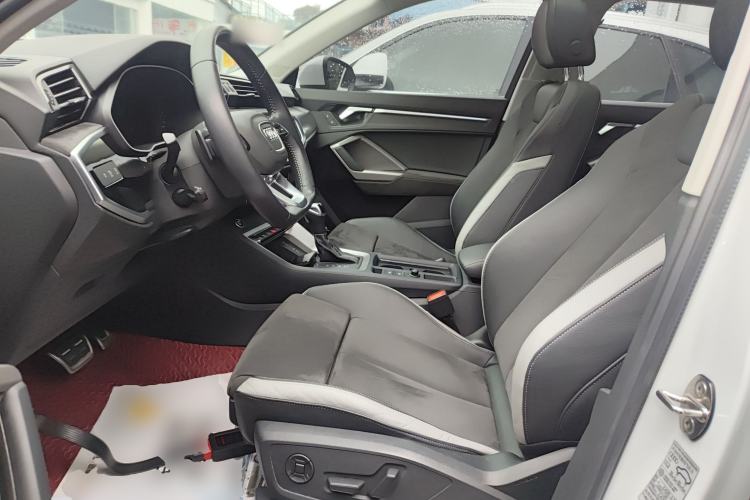 Used Audi Q3 2021 40 TFSI Fashion Dynamic Model
