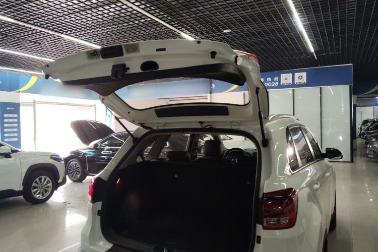 Used Kia KX3 2017 1.6L Automatic Aoya Version
