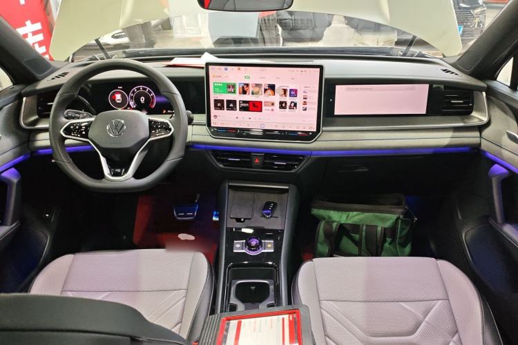 Used Volkswagen Tayron 2025 Tiguan L 380TSI 4Motion Luxury
