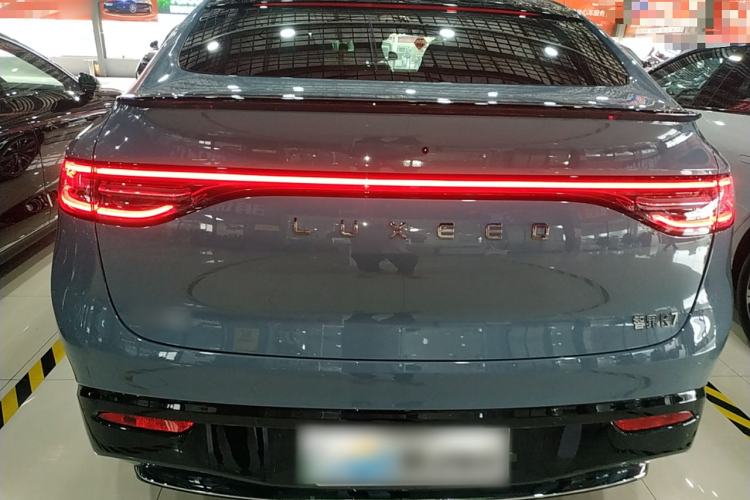 Used Hima Luxeed R7 2024 All-Electric 736 km Ultra
