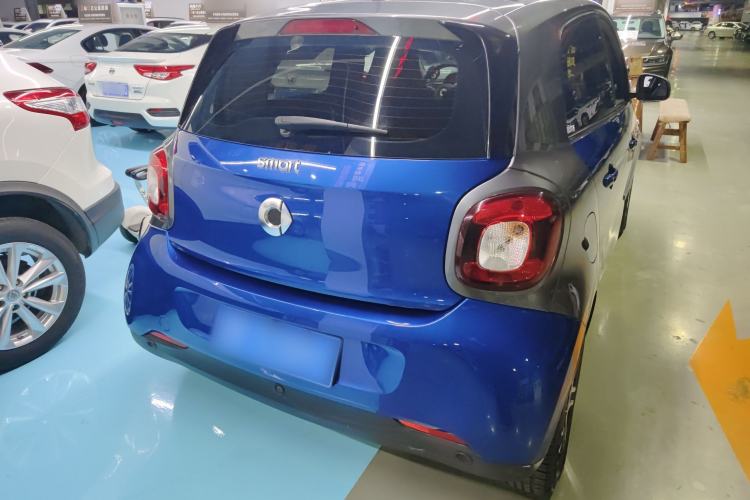 Used  forfour 2016 0.9T 66 kW Pioneer Edition