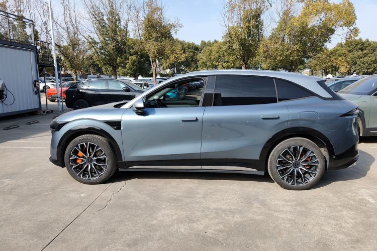 Used Zeekr 7X 2025 100 kWh Long-Range Rear-Wheel Drive with Intelligent Driving Features