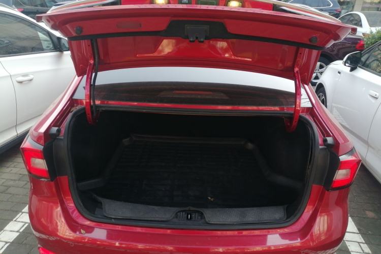 Used Roewe i5 2019 1.5L Manual 4G Connectable Langhao Edition
