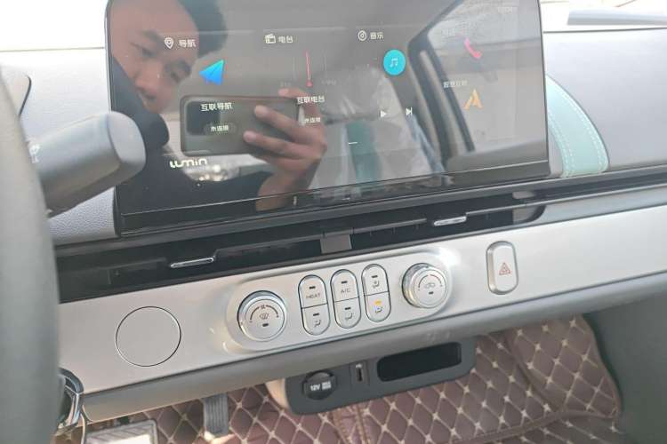 Used  Lumin 2022 301km Honey-Sweet Version