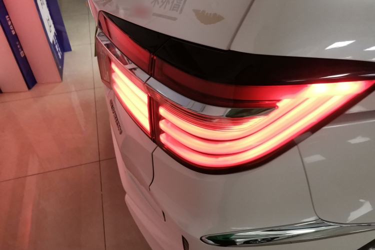 Used Honda Elysion 2016 2.4L Luxury Edition
