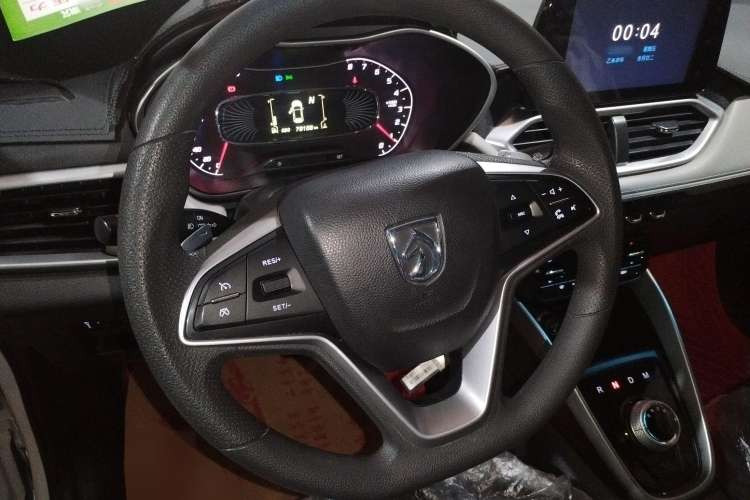 Used Baojun 510 2017 1.5L Automatic Fashion Model
