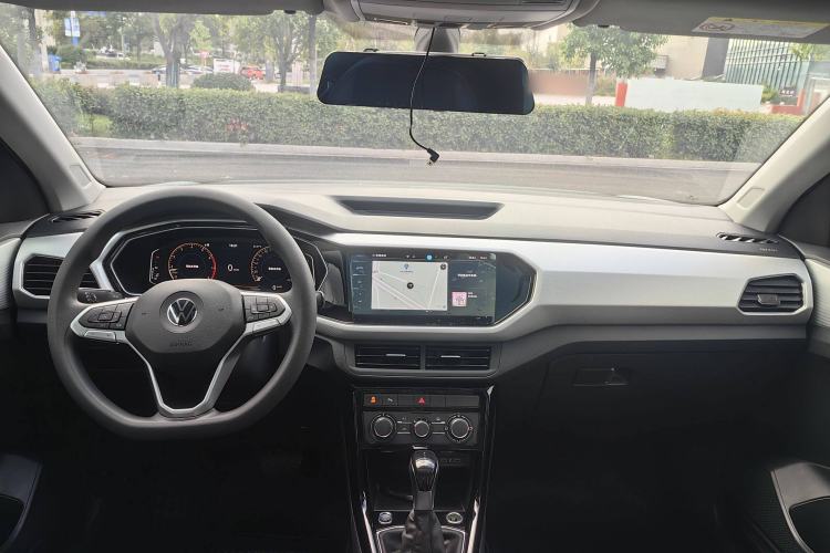 Used Volkswagen Tacqua 2023 200TSI DSG Joy-Connect Edition
