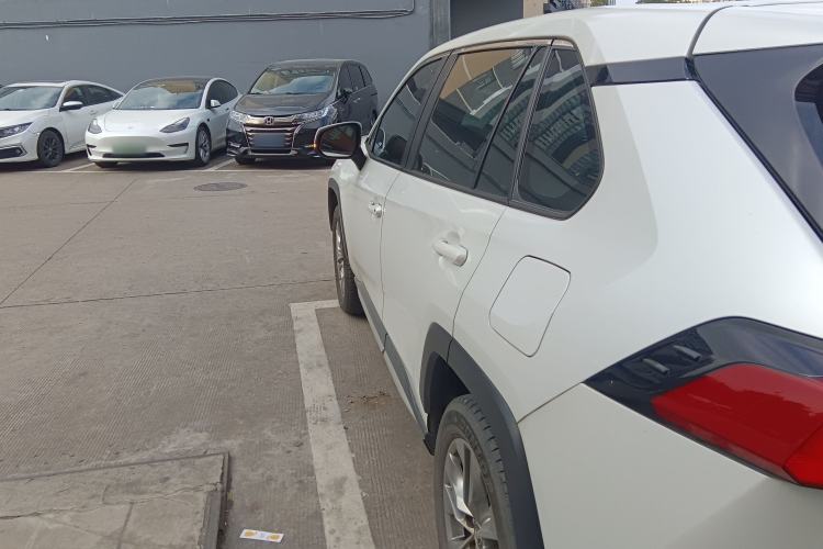 Used Toyota Wildlander 2022 2.0L CVT Two-Wheel Drive Luxury PLUS Edition