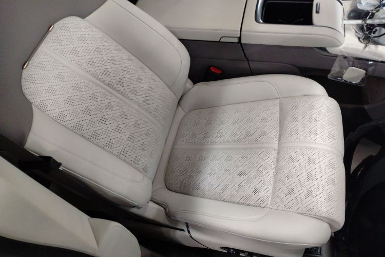 Used Zeekr 7X 2025 75 kWh Rear-Wheel Drive Intelligent Driving Version