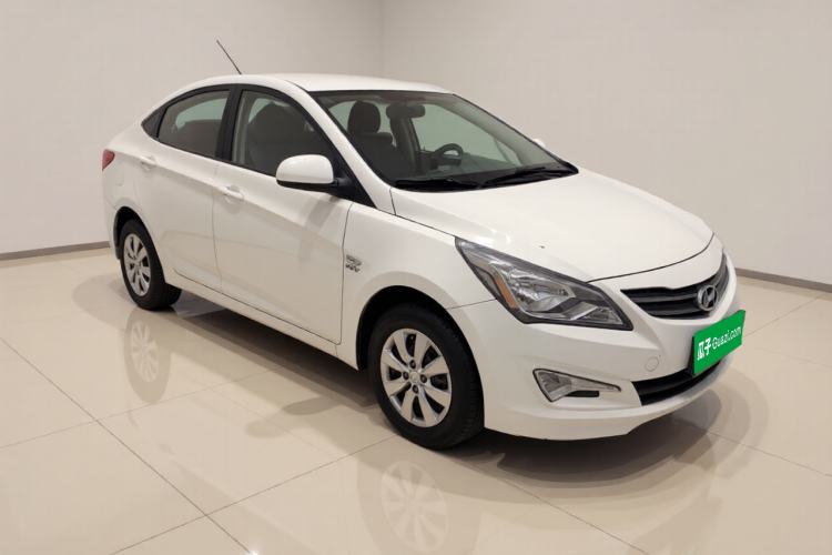 Used Hyundai Verna (older generation) 2014 1.4L Manual Smart GLS Trim