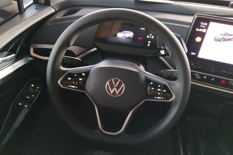 Used Volkswagen ID.4 CROZZ 2021 Standard Range PURE Two-Wheel Drive Version
