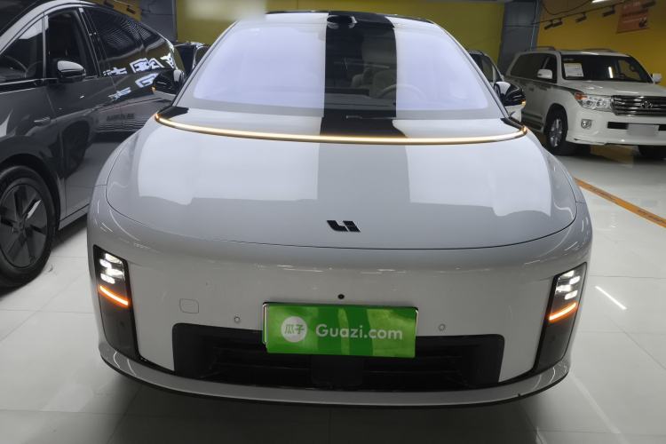 Used Li Auto Li Auto i8 2025 Standard Edition