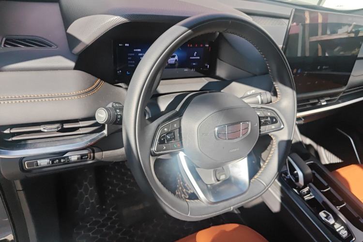 Used Geely Auto Haoyue L 2024 2.0T DCT Flagship Version
