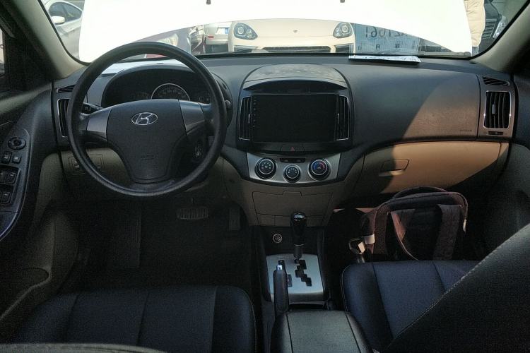 Used Hyundai Celesta 2015 1.6L Automatic Comfort Model
