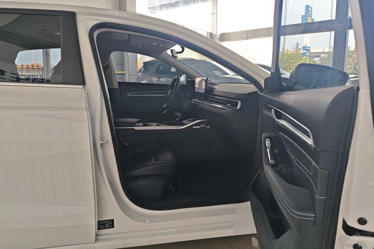 Used Geely Auto Emgrand 2023 4th Generation Champion Edition 1.5L CVT Prestige Model
