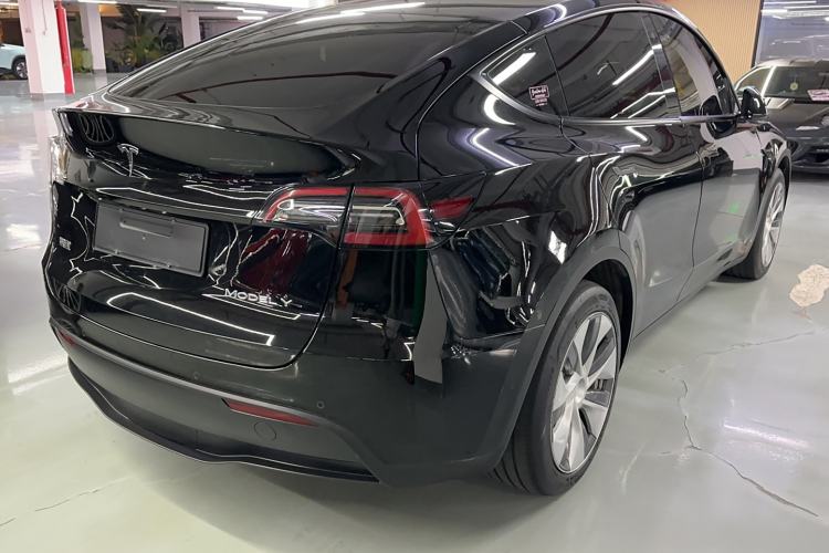 Used Tesla Model Y 2021 Standard Range Rear-Wheel Drive Version
