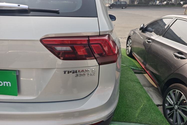 Used Volkswagen Tiguan L 2019 Updated Version 330TSI Automatic Two-Wheel Drive Panoramic Comfort Edition China VI Standard
