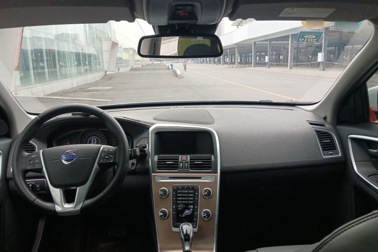 Used Volvo XC60 2017 T5 Smart Upgrade Edition
