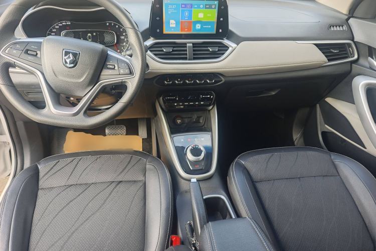 Used Baojun 510 2017 1.5L Automatic Fashion Model
