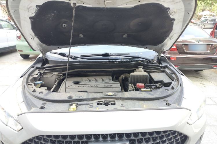 Used Haval M6 2019 1.5T Manual Two-Wheel Drive Urban Version China VI Standard
