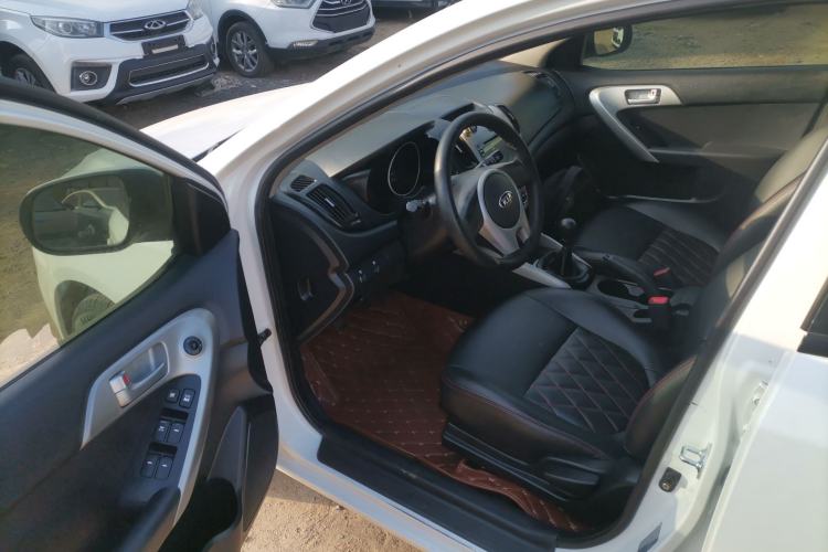 Used Kia Forte 2016 1.6L MT GL
