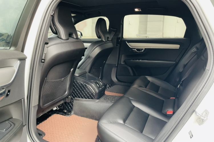 Used Volvo S90 2021 B5 Zhiyi Sport Edition
