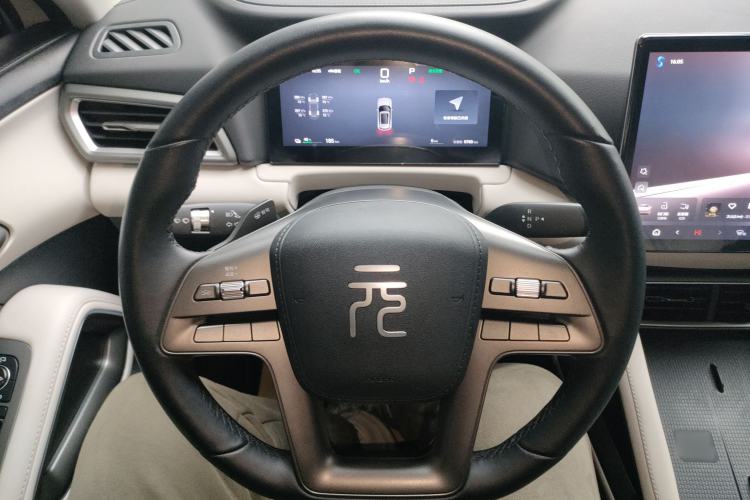 Used BYD Yuan UP 2025 Intelligent Driving Version 401 km Leading Edition