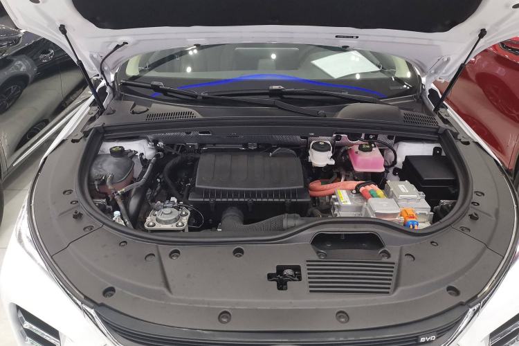 Used BYD Tang New Energy 2019 DM 2.0T All-Wheel Drive Smart Connectivity Enjoyment Model 7 Seats China VI Standard
