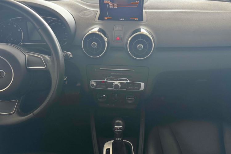 Used Audi A1 2016 30 TFSI Sportback Design Fashion Edition
