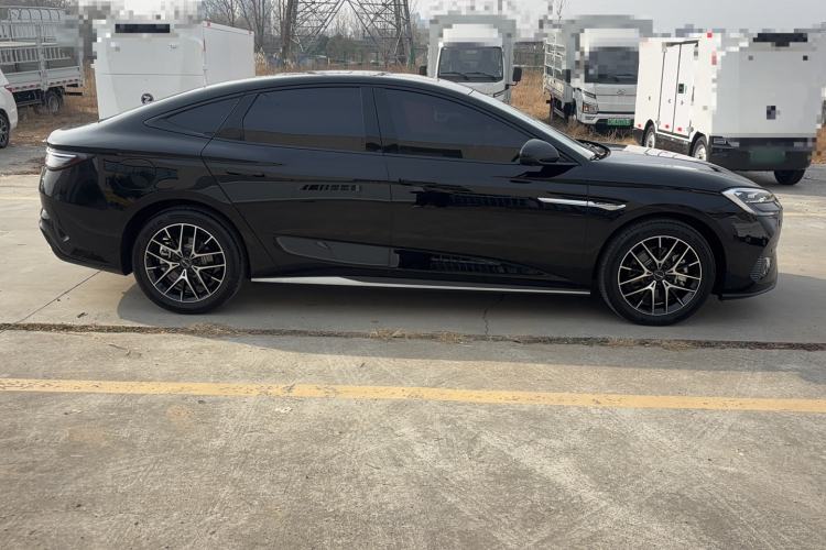 Used BYD Seal 2023 DM-i 1.5L 121km Prestige Model